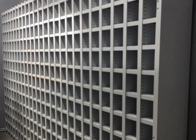 Полочные стеллажи с мелкой ячейкой