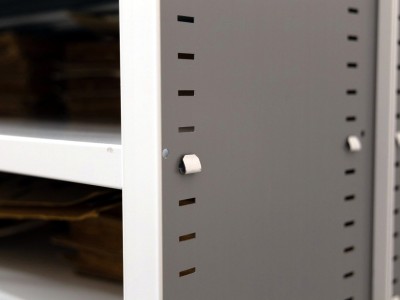 Перфорированные стеллажи